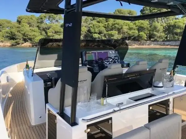 De Antonio Yachts D42