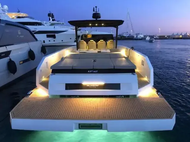 De Antonio Yachts D42