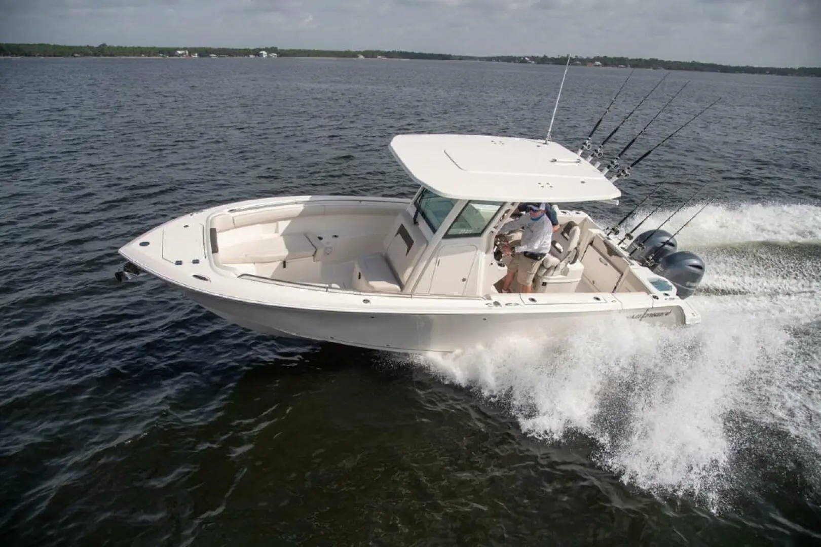 2023 Sailfish 272 cc