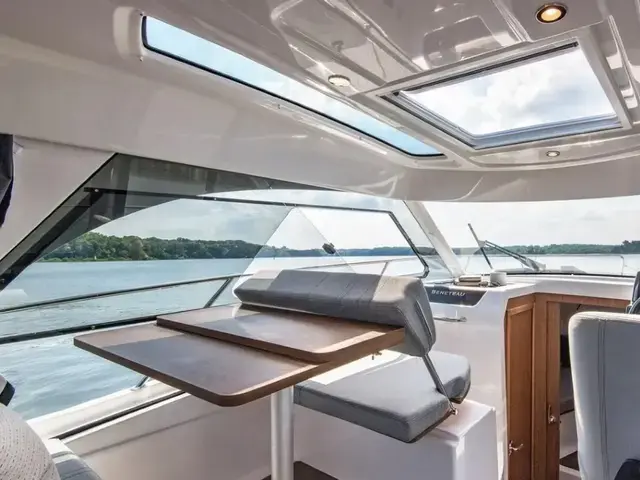 Beneteau Antares 9