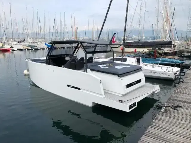 De Antonio Yachts D28 Xplorer