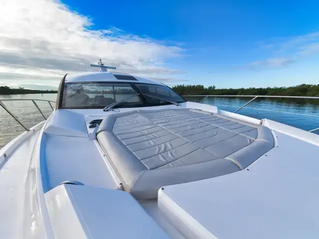 Sunseeker Predator