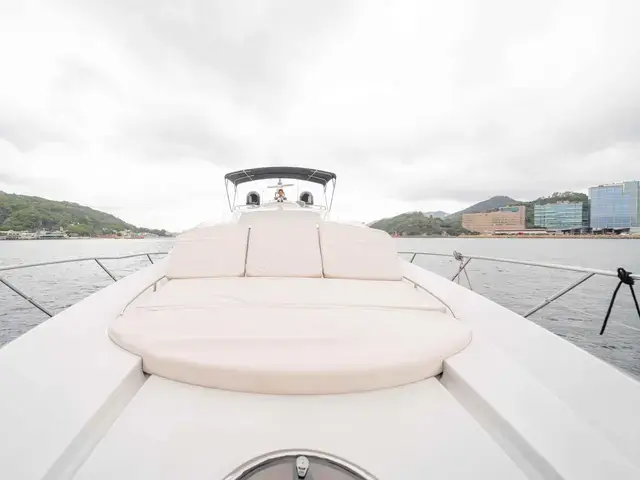 Sunseeker Predator 74