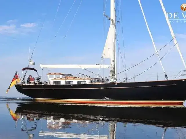 One-off Sailing Yacht