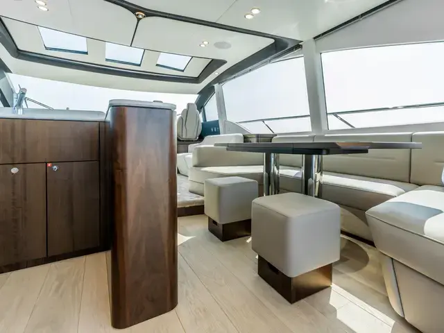 Fairline Phantom 65