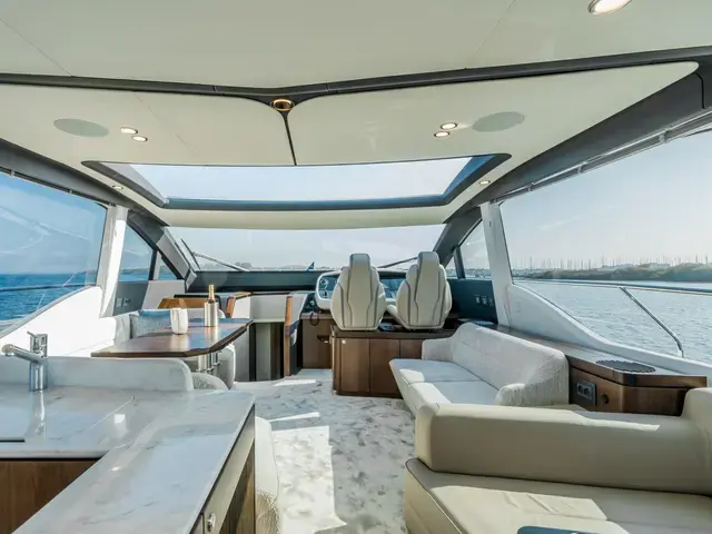 Fairline Phantom 65