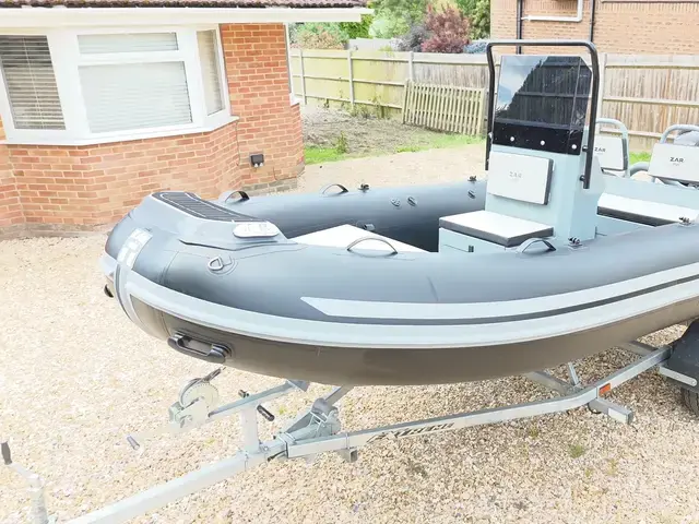 Zar Mini Boats LUX 14 4.2m + Suzuki DF60 + Extreme Trailer