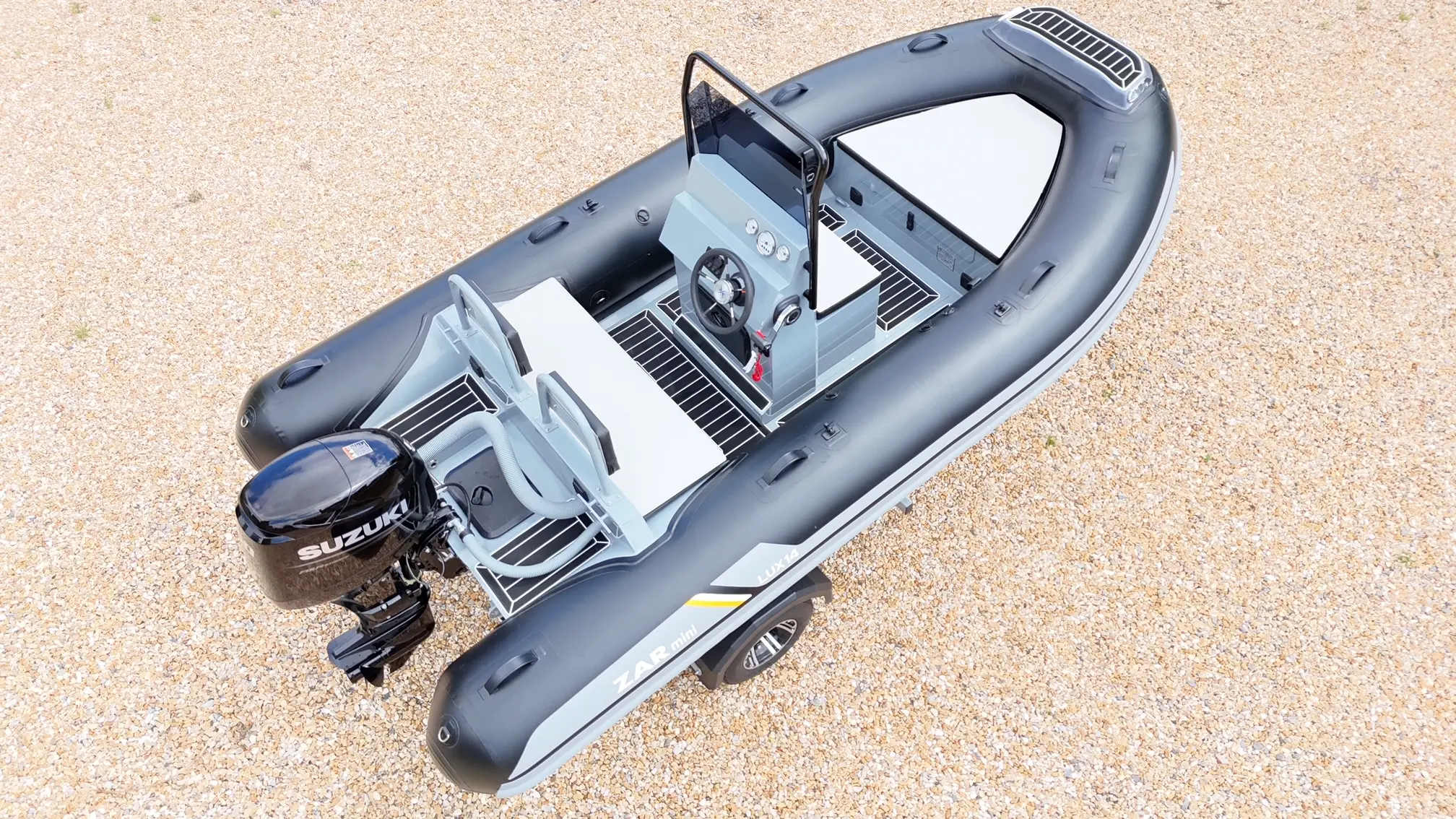 Zar Mini Boats LUX 14 4.2m + Suzuki DF60 + Extreme Trailer