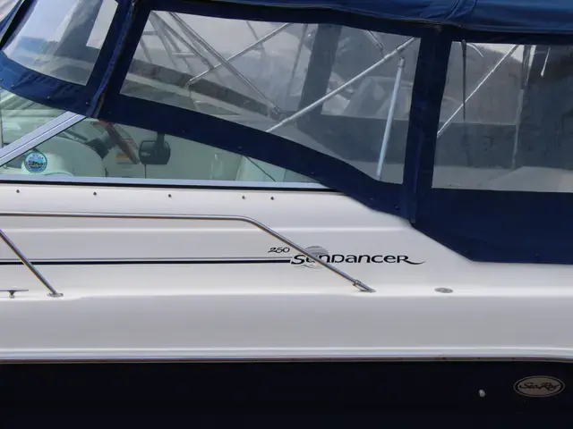 Sea Ray 250 Sundancer