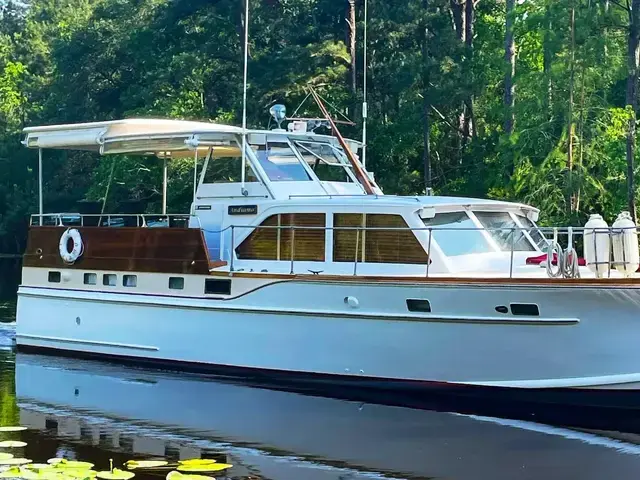 Matthews 42 Double Cabin