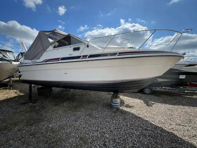 Fairline 24 Carrera