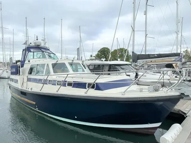 Aquastar 38 Ocean Ranger