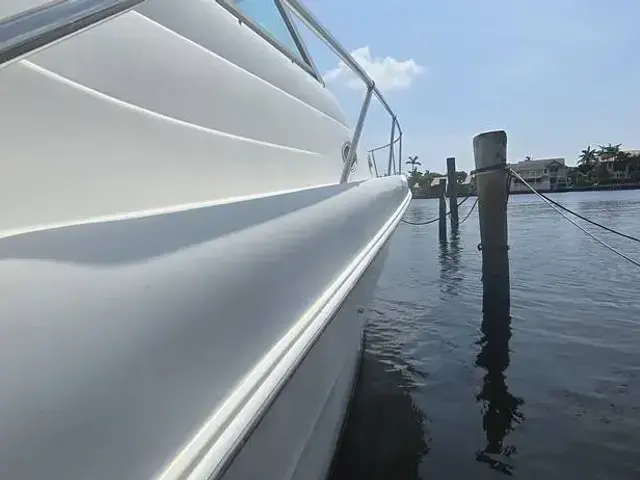 Sea Ray 330 Sundancer