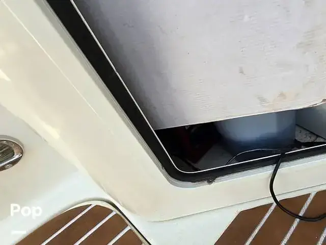 Sea Ray 330 Sundancer