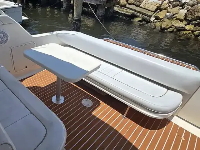 Sea Ray 330 Sundancer