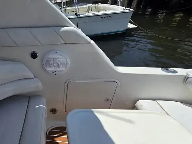 Sea Ray 330 Sundancer