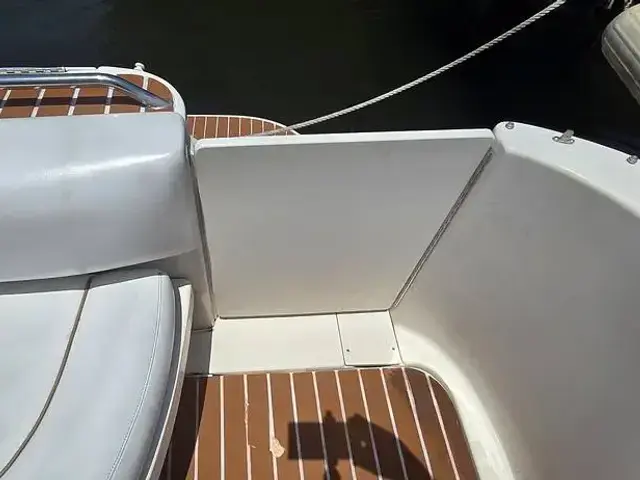 Sea Ray 330 Sundancer