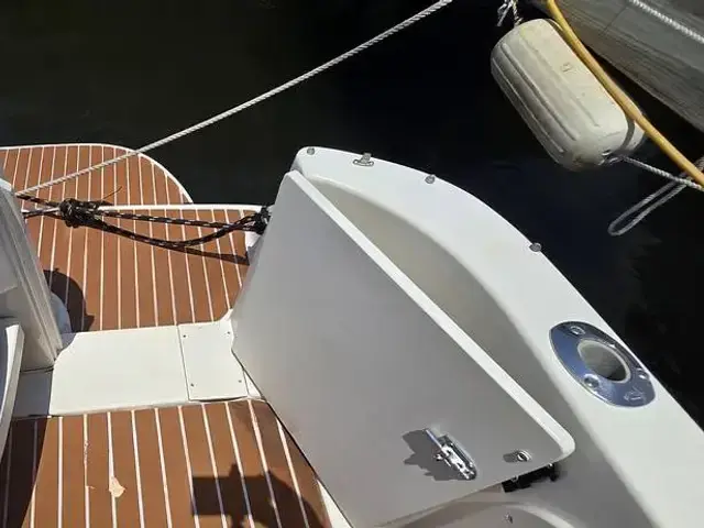 Sea Ray 330 Sundancer