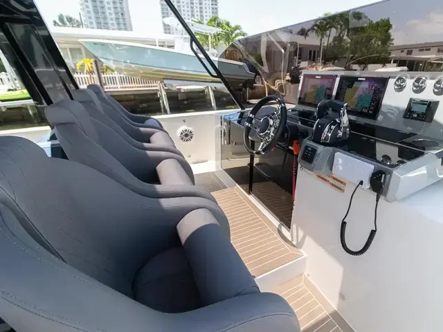 De Antonio Yachts D42