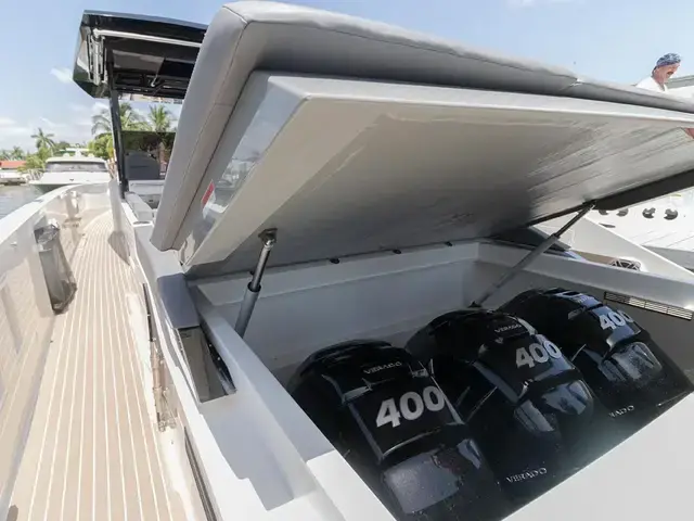 De Antonio Yachts D42