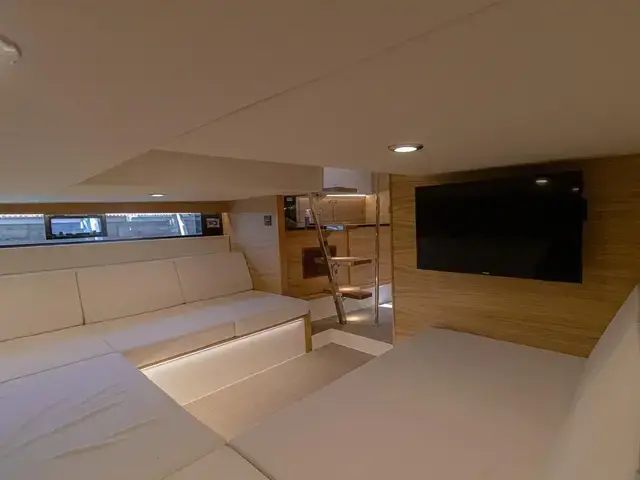 De Antonio Yachts D42