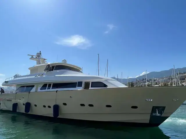 Custom Line Navetta 27