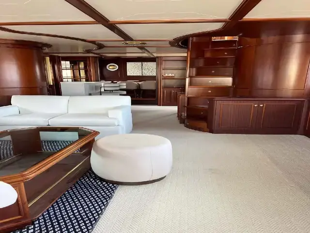 Custom Line Navetta 27