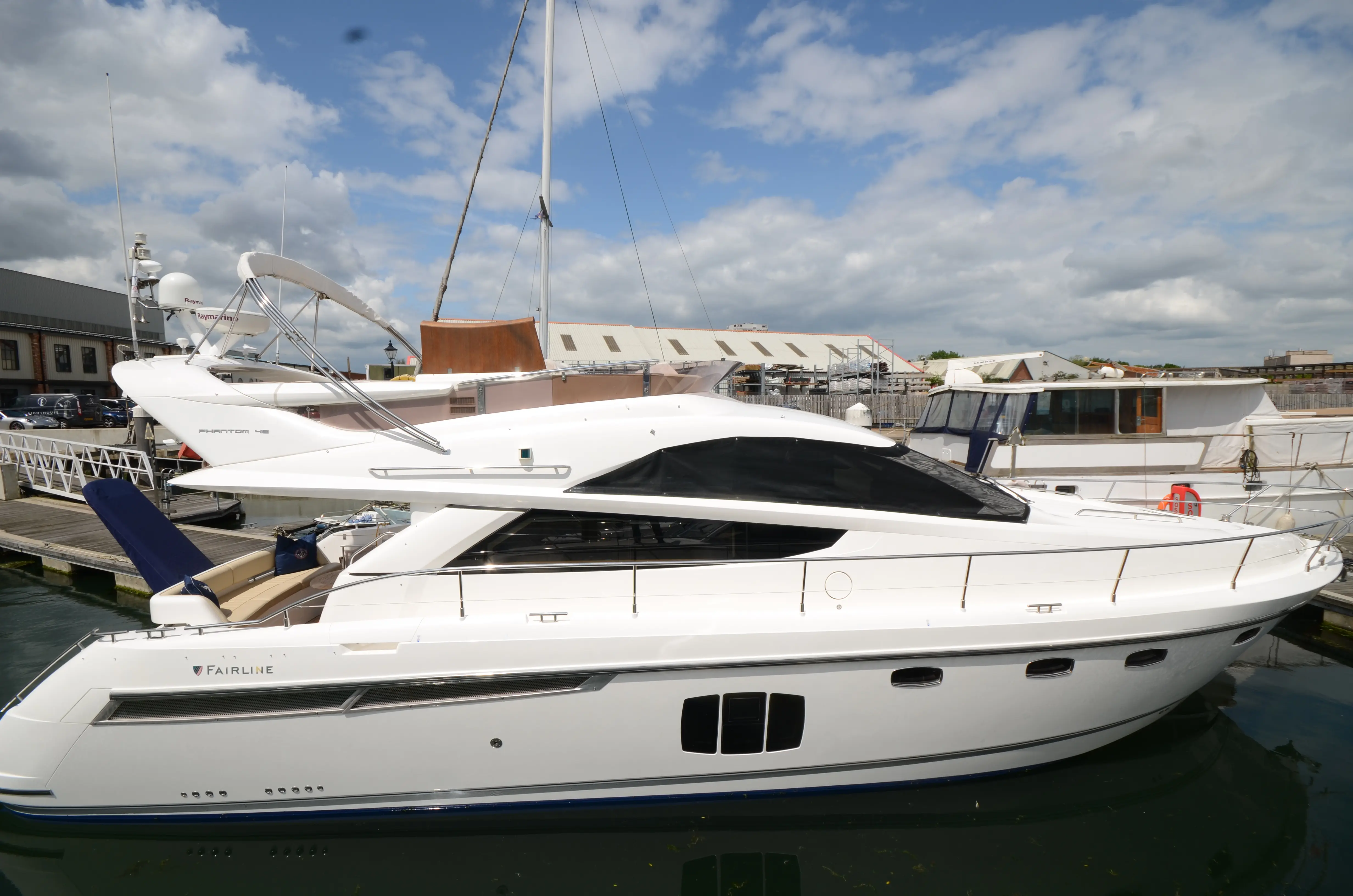 2009 Fairline phantom 48