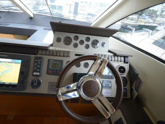 Fairline Phantom 48