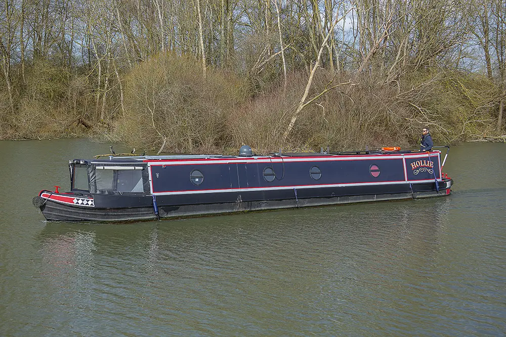 Nick Thorpe Narrowboat Bourne Boat Builders Fit Out