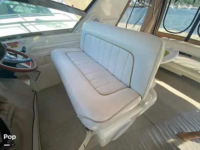 Sea Ray 400 Express Cruiser