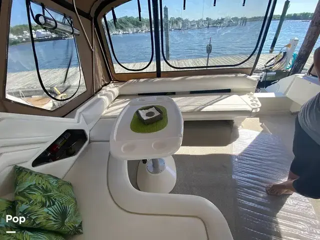 Sea Ray 400 Express Cruiser