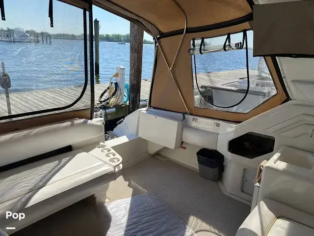 Sea Ray 400 Express Cruiser