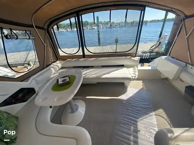 Sea Ray 400 Express Cruiser