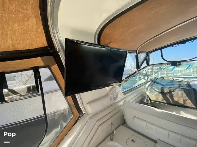 Sea Ray 400 Express Cruiser