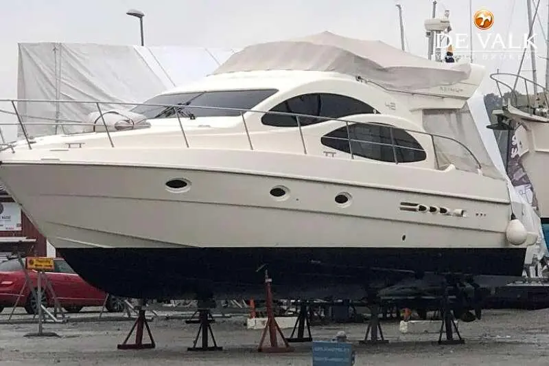 2004 Azimut 42