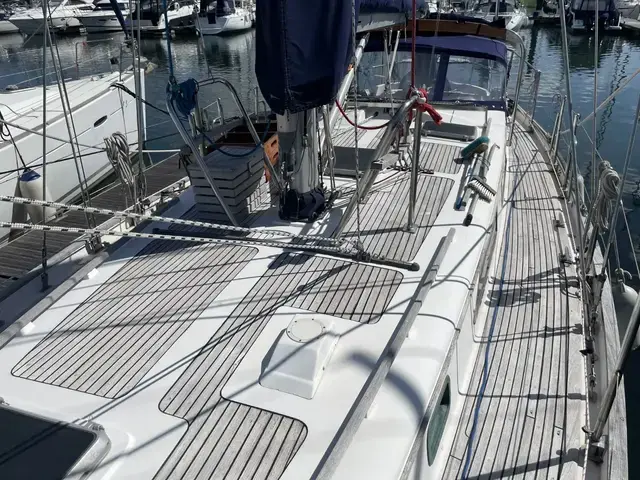 Cruising Yachts International Inc Slocum 43