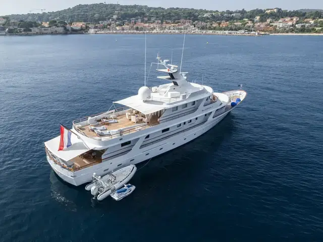 Feadship 126