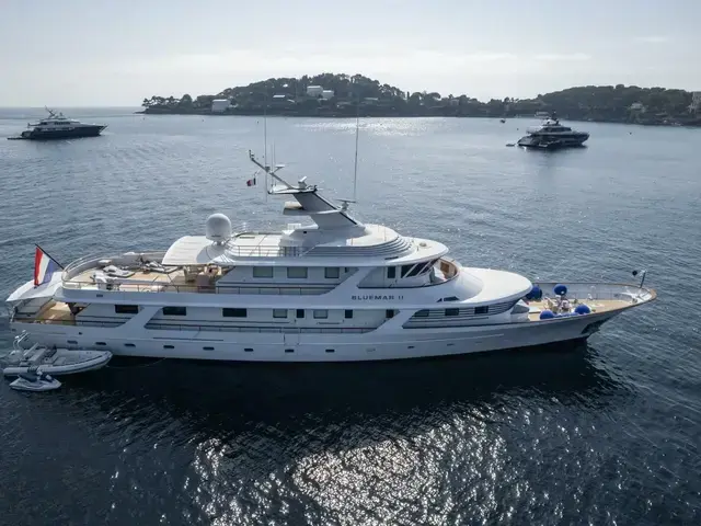 Feadship 126