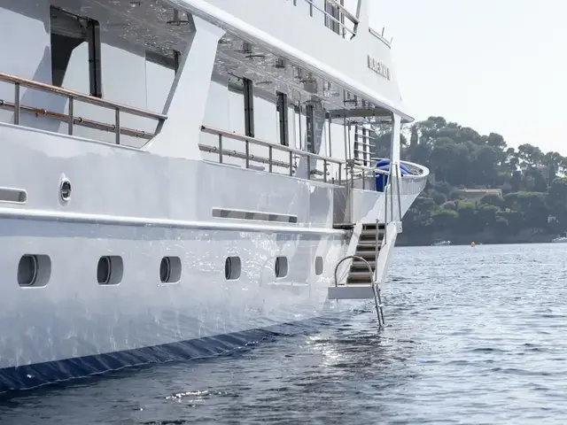 Feadship 126