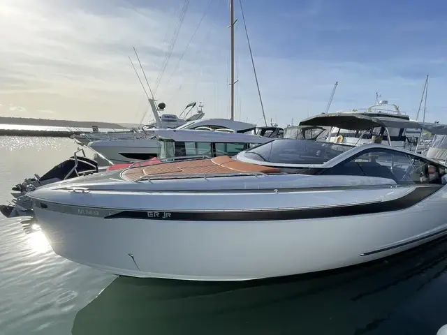 Fairline F Line 33