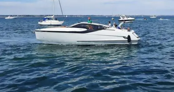 2021 Fairline f line 33