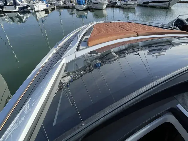 Fairline F Line 33