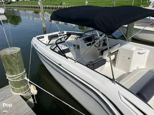 Bayliner Dx2200