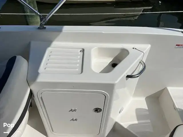 Bayliner Dx2200