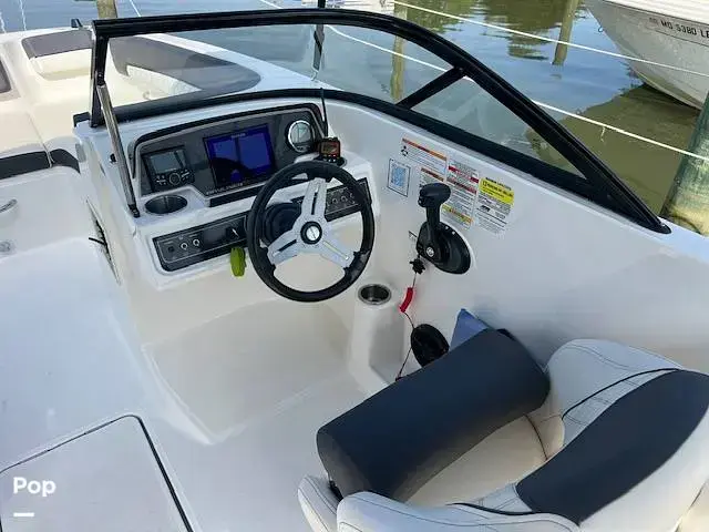 Bayliner Dx2200