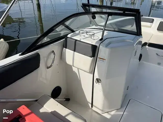 Bayliner Dx2200