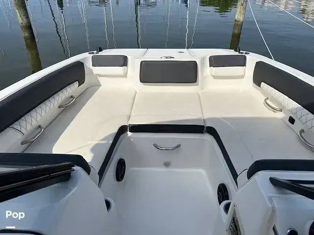 Bayliner Dx2200