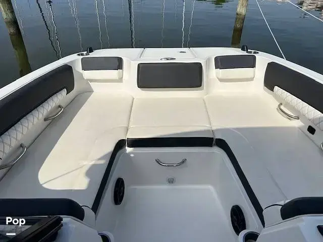 Bayliner Dx2200