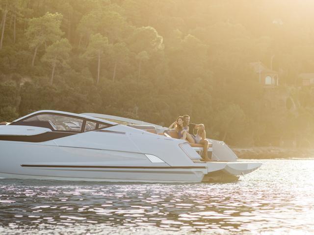 Fairline F Line 33